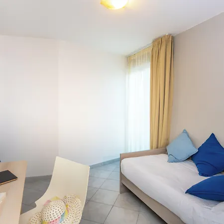 Amarina Hotel Hotel 3*