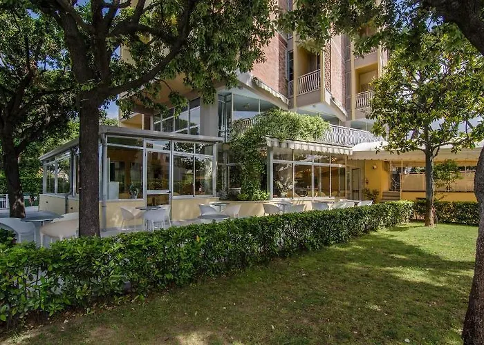 Amarina 3* Марина-ди-Пьетрасанта