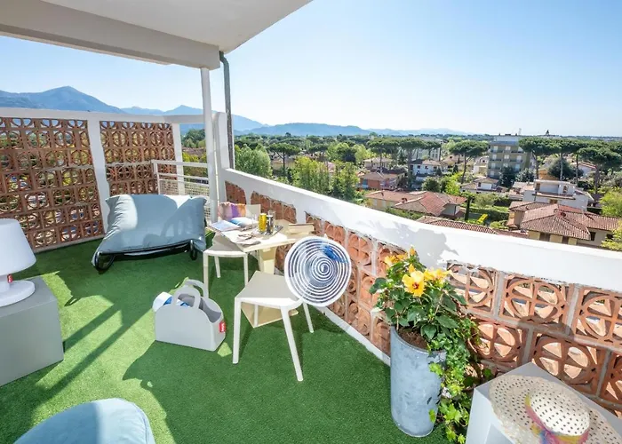 Amarina Отель Марина-ди-Пьетрасанта