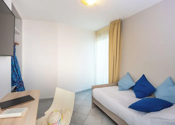 Amarina Отель 3*