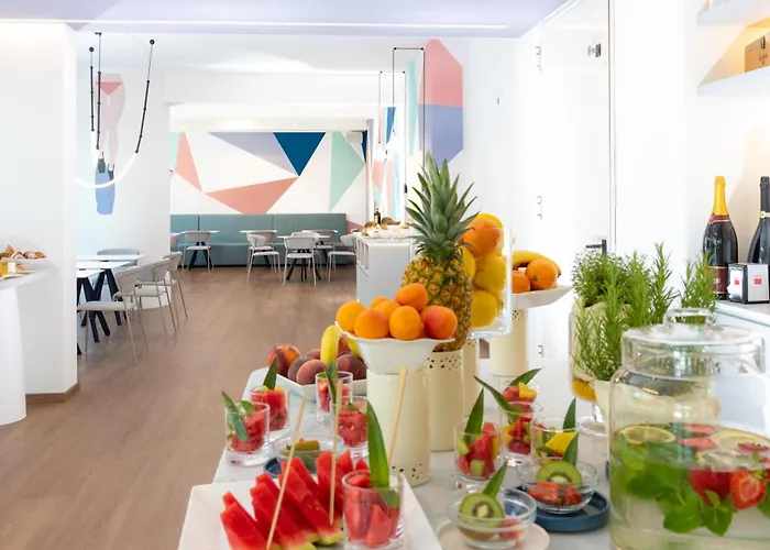 Amarina מלון מרינה די פיאטרסנטה