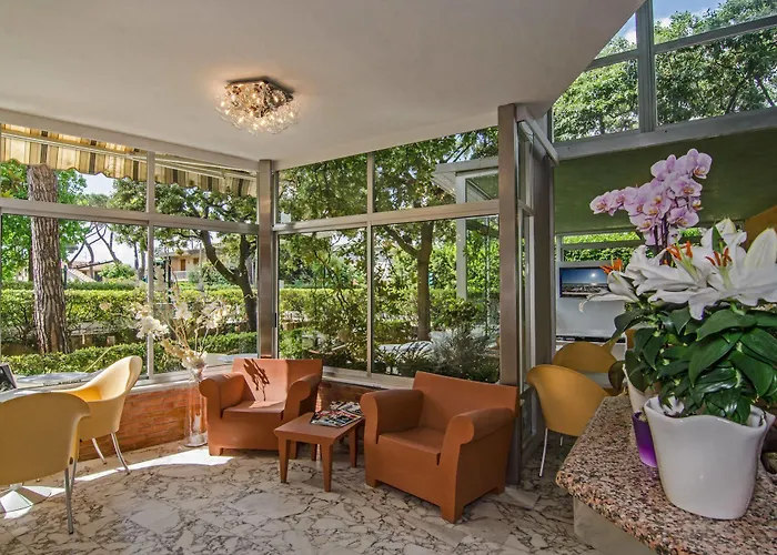 Amarina מלון מרינה די פיאטרסנטה